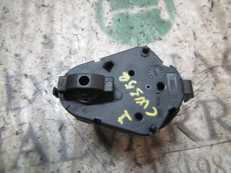 Recambio de motor apertura trampillas climatizador para bmw serie 5 berlina (e60) 530d referencia OEM IAM 64116942993 69303039 