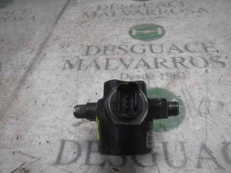 Recambio de rampa inyectora para nissan almera (n16/e) acenta referencia OEM IAM   