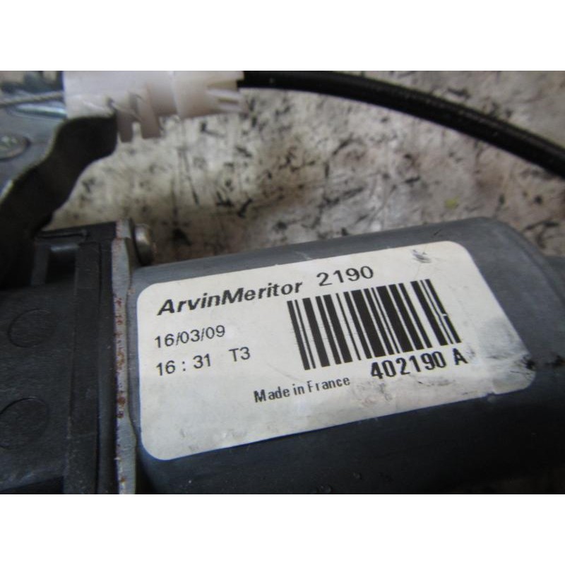 Recambio de elevalunas trasero derecho para nissan qashqai (j10) 1.5 dci turbodiesel cat referencia OEM IAM 82700JD400 402190A 