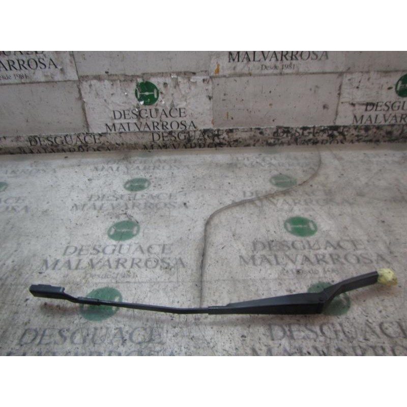Recambio de brazo limpia delantero izquierdo para peugeot 308 1.6 hdi fap cat (9hz / dv6ted4) referencia OEM IAM   