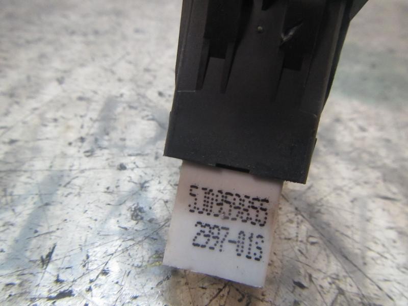 Recambio de mando elevalunas delantero derecho para skoda fabia (5j2 ) 1.2 12v referencia OEM IAM 5J0959855REH 5J0959855 