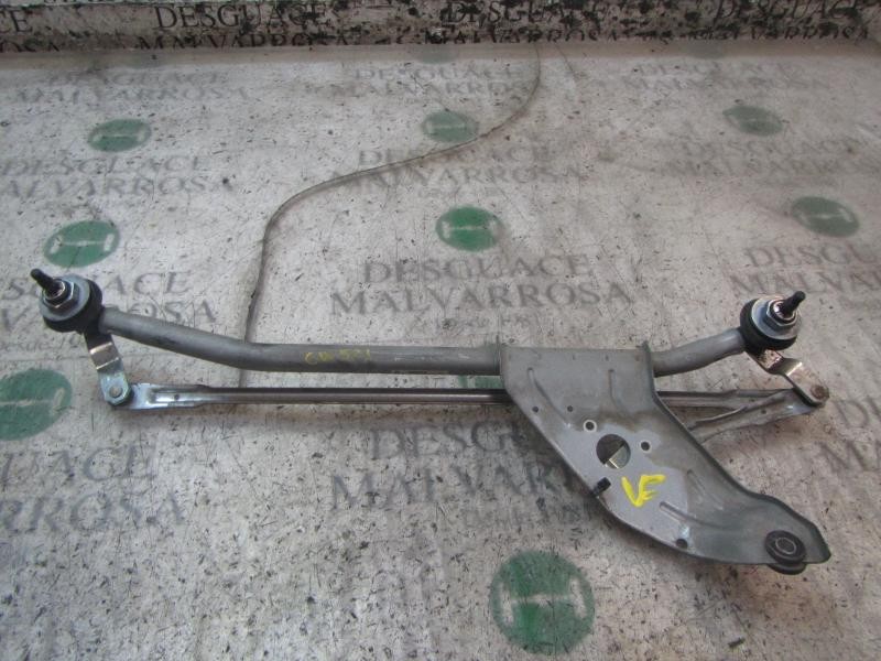 Recambio de articulacion limpia delantero para dacia logan ambiance referencia OEM IAM 6001550803  