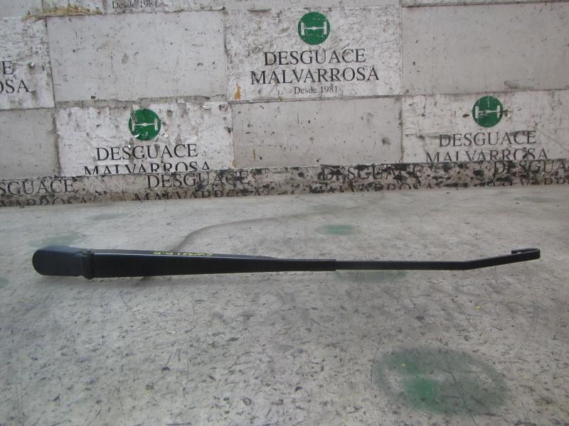 Recambio de brazo limpia delantero derecho para dacia logan ambiance referencia OEM IAM 6001550817  