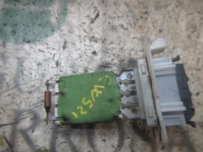 Recambio de resistencia calefaccion para dacia logan ambiance referencia OEM IAM 6001547488  