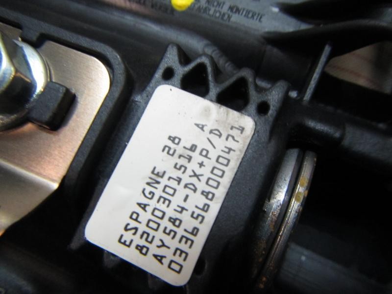 Recambio de airbag delantero izquierdo para renault megane ii berlina 3p 1.9 dci diesel fap referencia OEM IAM   