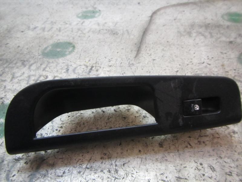 Recambio de mando elevalunas trasero izquierdo para kia cee´d 1.6 crdi cat referencia OEM IAM 935751H100EQ  