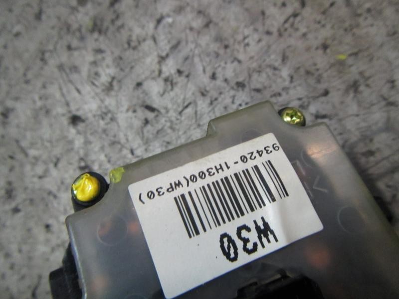 Recambio de mando limpia para kia cee´d 1.6 crdi cat referencia OEM IAM 934201H300 934201H300 