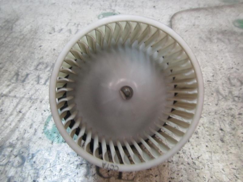 Recambio de motor calefaccion para kia cee´d 1.6 crdi cat referencia OEM IAM 971131H000  