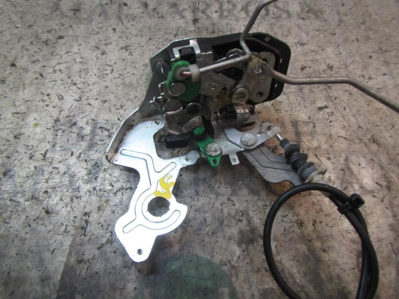 Recambio de cerradura puerta delantera derecha para kia sorento 2.5 crdi concept referencia OEM IAM 813203E010  