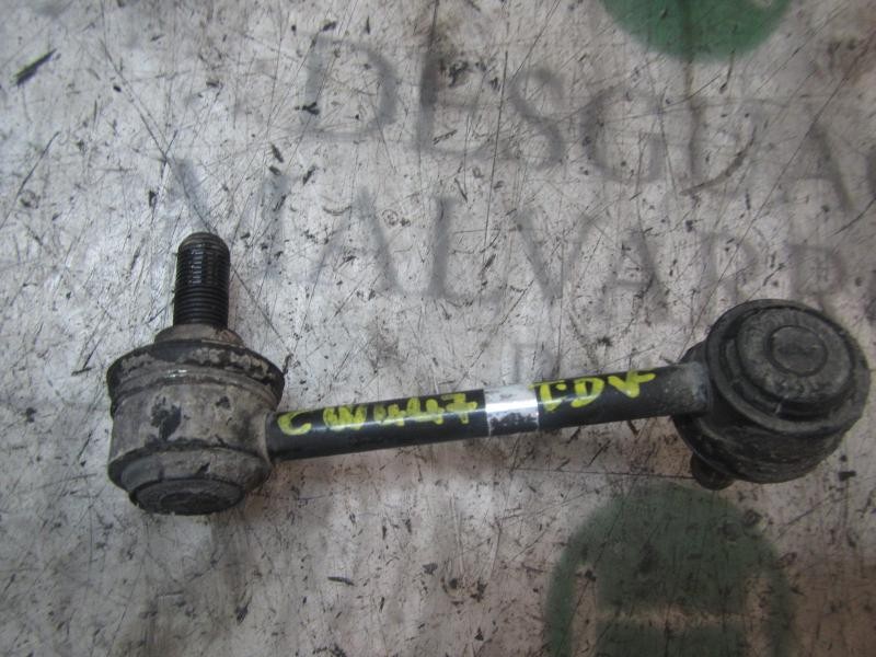 Recambio de tirante trasero derecho para kia sorento 2.5 crdi concept referencia OEM IAM 555803E050  