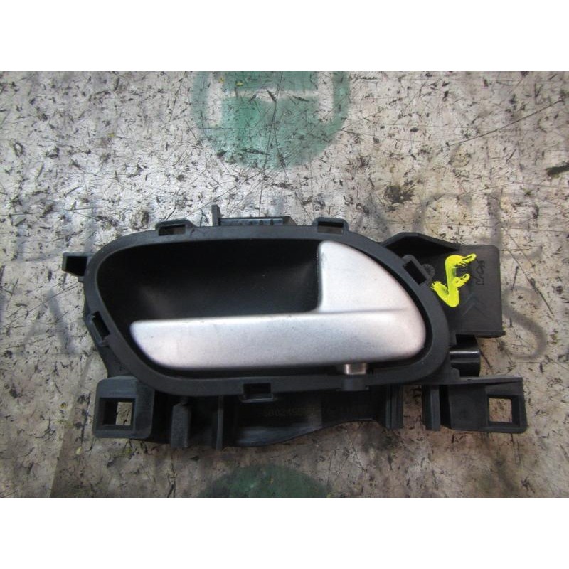 Recambio de maneta interior trasera derecha para peugeot 207 1.4 referencia OEM IAM   