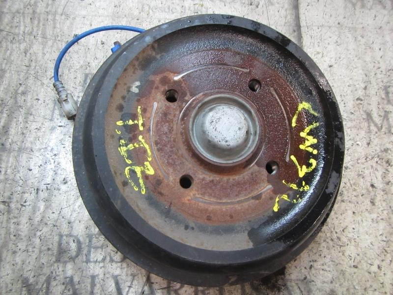 Recambio de mangueta trasera izquierda para peugeot 207 1.4 referencia OEM IAM   