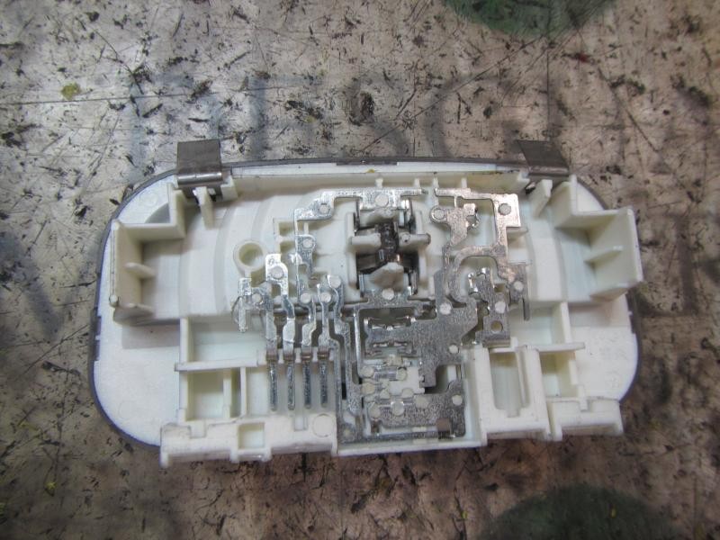 Recambio de piloto interior para peugeot 308 1.6 hdi fap cat (9hz / dv6ted4) referencia OEM IAM   