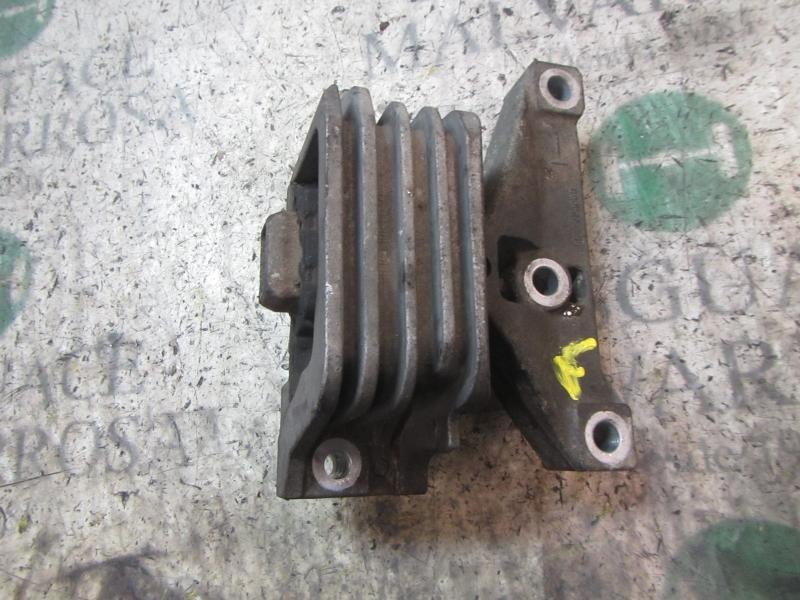 Recambio de soporte motor derecho para peugeot 207 confort referencia OEM IAM   