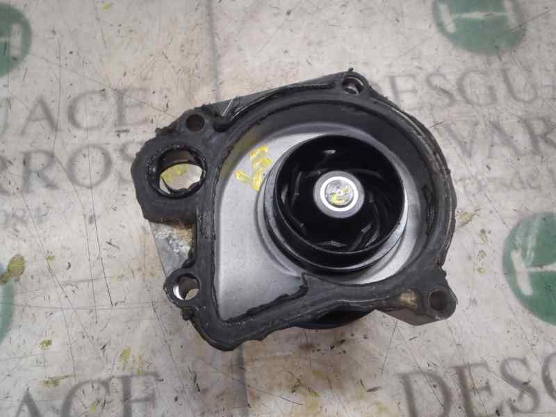 Recambio de bomba agua para bmw serie 3 berlina (e46) 2.0 16v diesel cat referencia OEM IAM   