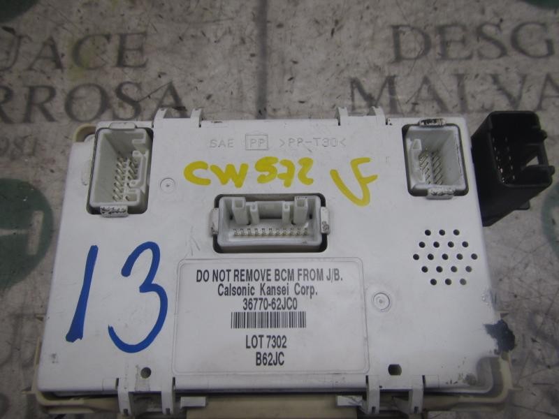 Recambio de caja reles / fusibles para suzuki swift berlina (mz) gl (5-ptas.) referencia OEM IAM 3678062JG0 3677062JC0 