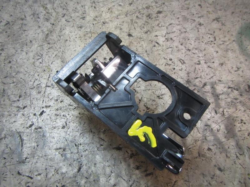 Recambio de maneta interior trasera derecha para kia rio 1.5 crdi referencia OEM IAM   