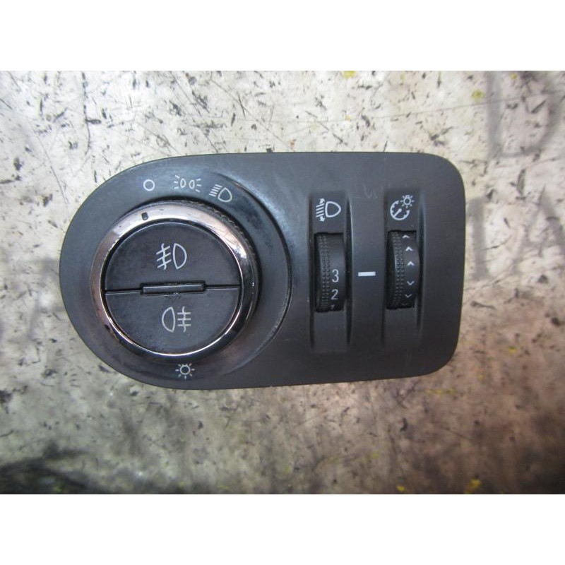 Recambio de mando luces para opel corsa d 1.3 16v cdti referencia OEM IAM   