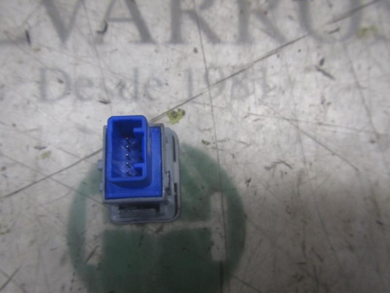 Recambio de warning para toyota auris touring sports (e18) 2.0 d-4d cat referencia OEM IAM 8433202180  