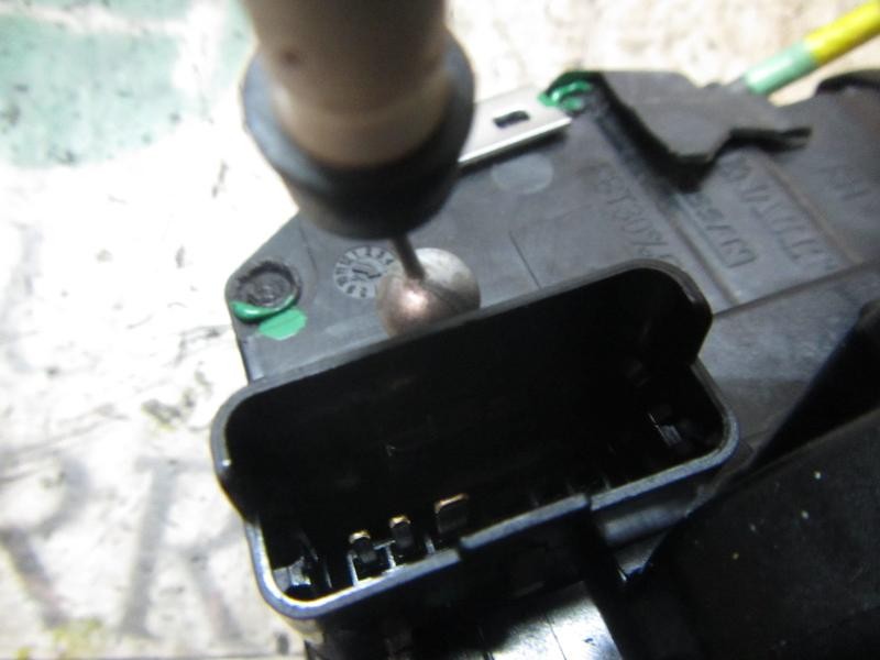 Recambio de cerradura puerta trasera derecha para nissan juke (f15) 1.5 turbodiesel cat referencia OEM IAM 82500BA60B  