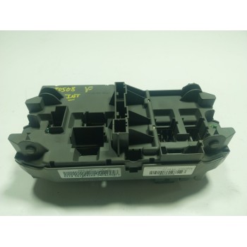 CAJA RELES / FUSIBLES 61149145115 518967010 