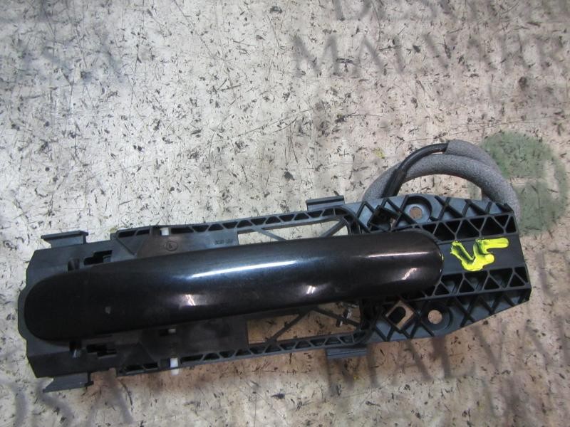 Recambio de maneta exterior delantera derecha para skoda yeti 1.2 tsi referencia OEM IAM 5N0837205MGRU  
