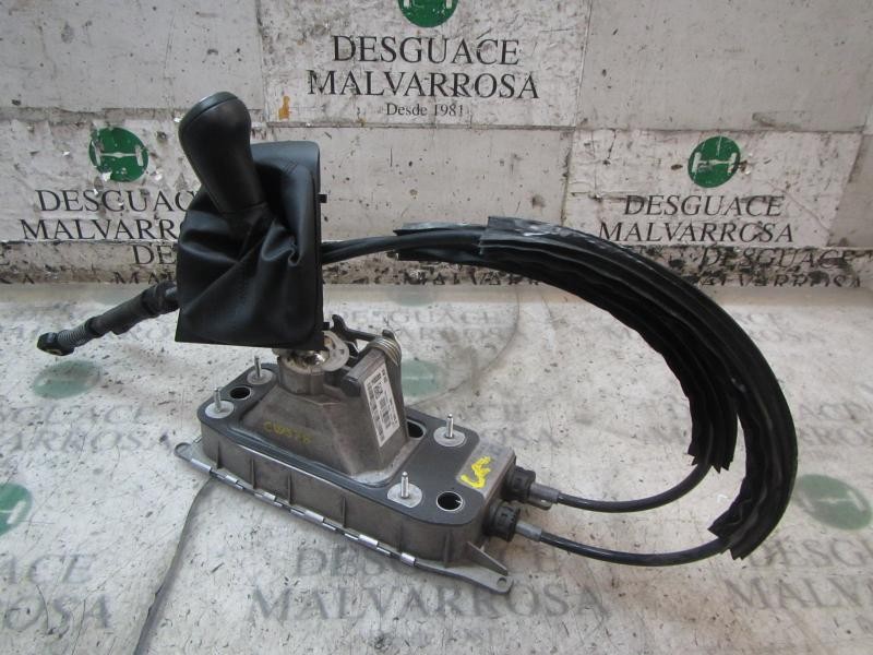 Recambio de palanca cambio para skoda yeti 1.2 tsi referencia OEM IAM 1K0711050A  