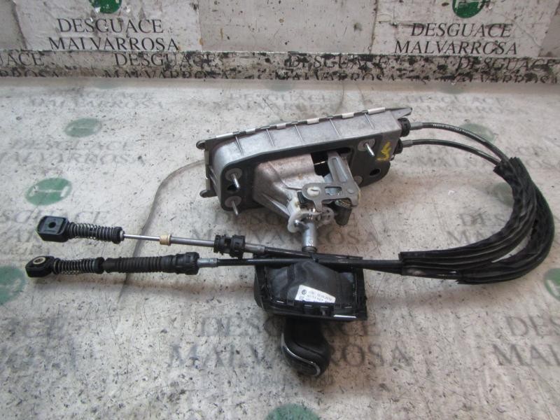 Recambio de palanca cambio para skoda yeti 1.2 tsi referencia OEM IAM 1K0711050A  