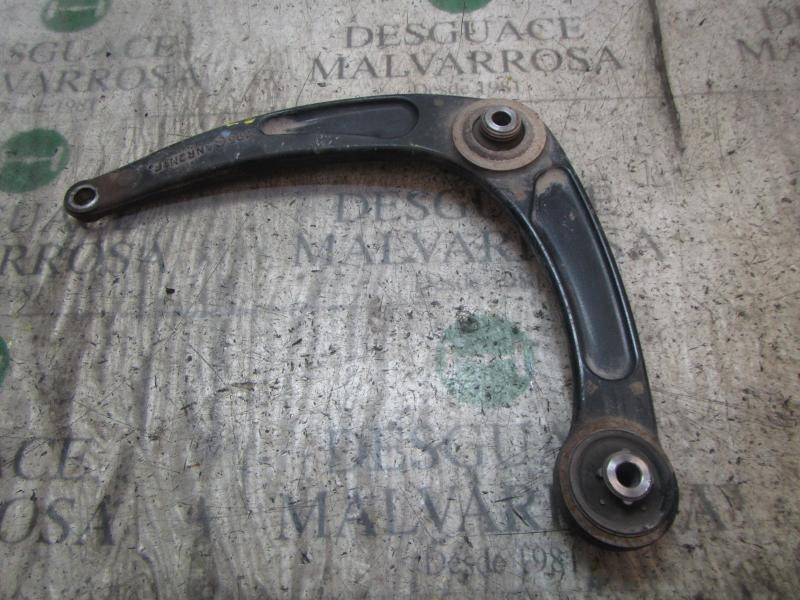 Recambio de brazo suspension inferior delantero izquierdo para citroën c4 berlina collection referencia OEM IAM   