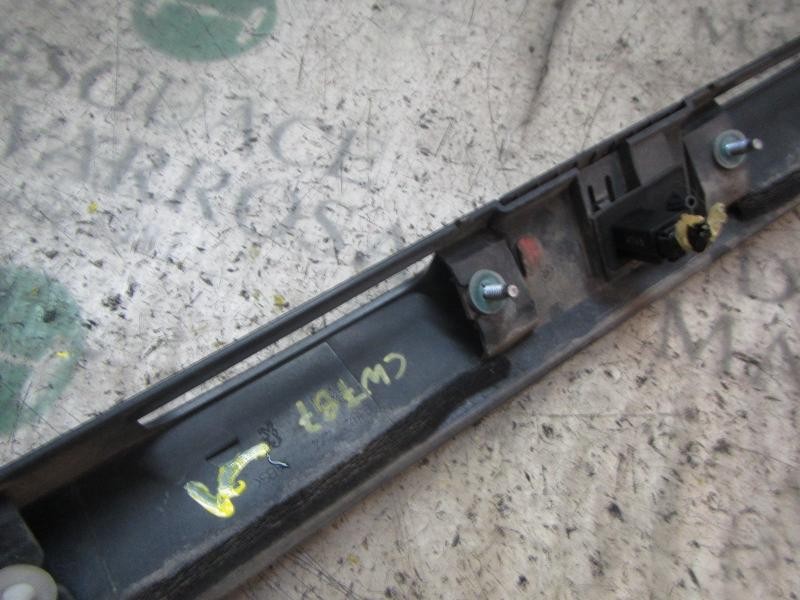 Recambio de maneta porton para peugeot 207 x-line referencia OEM IAM   