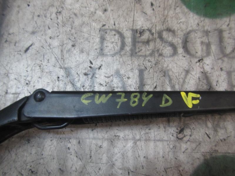 Recambio de brazo limpia delantero derecho para opel zafira b cosmo referencia OEM IAM   