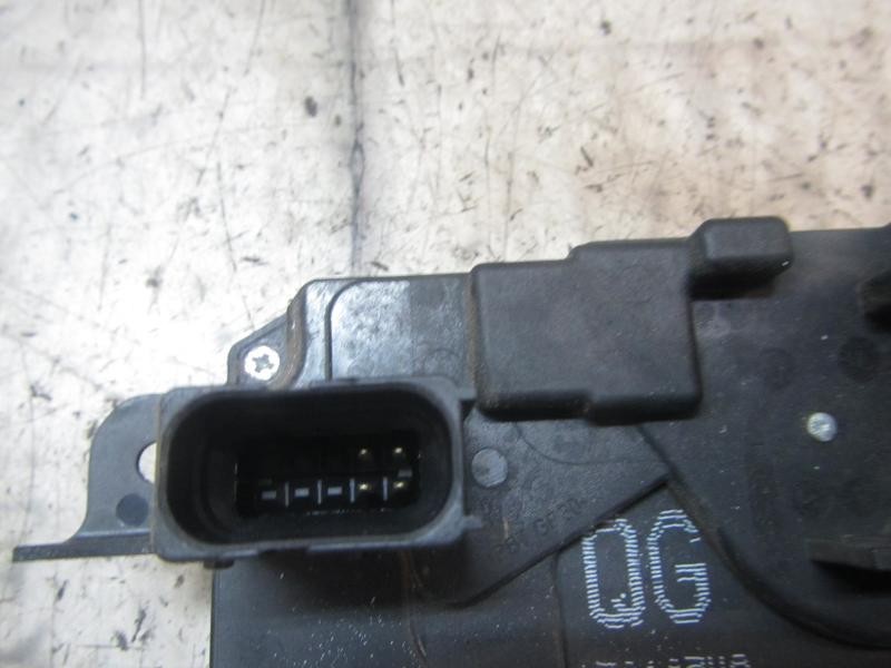 Recambio de cinturon seguridad trasero izquierdo para opel zafira b cosmo referencia OEM IAM   