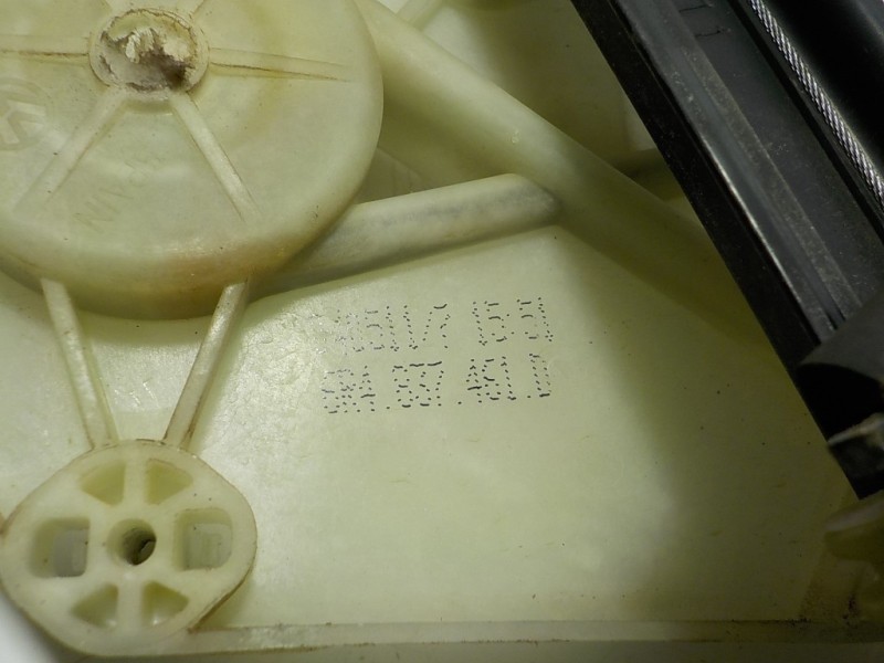 Recambio de elevalunas delantero izquierdo para volkswagen polo (6r1) 1.2 12v referencia OEM IAM 6R4837461D 6R4837461D 