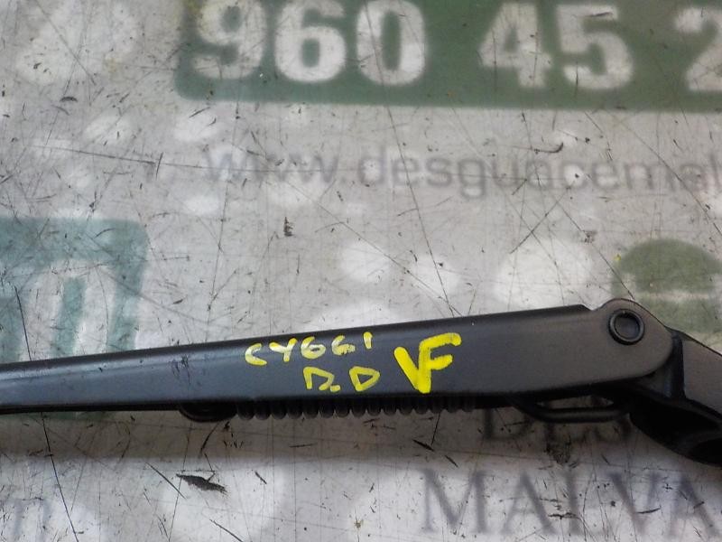 Recambio de brazo limpia delantero derecho para skoda fabia (5j2 ) spirit referencia OEM IAM 5J1955410B  