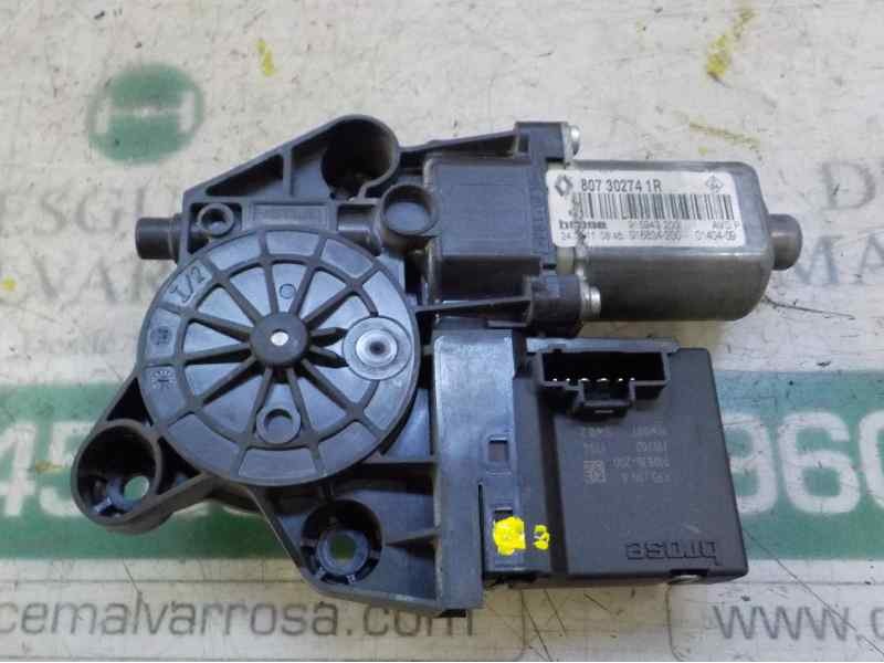 Recambio de motor elevalunas delantero derecho para renault scenic iii 1.5 dci diesel fap referencia OEM IAM   