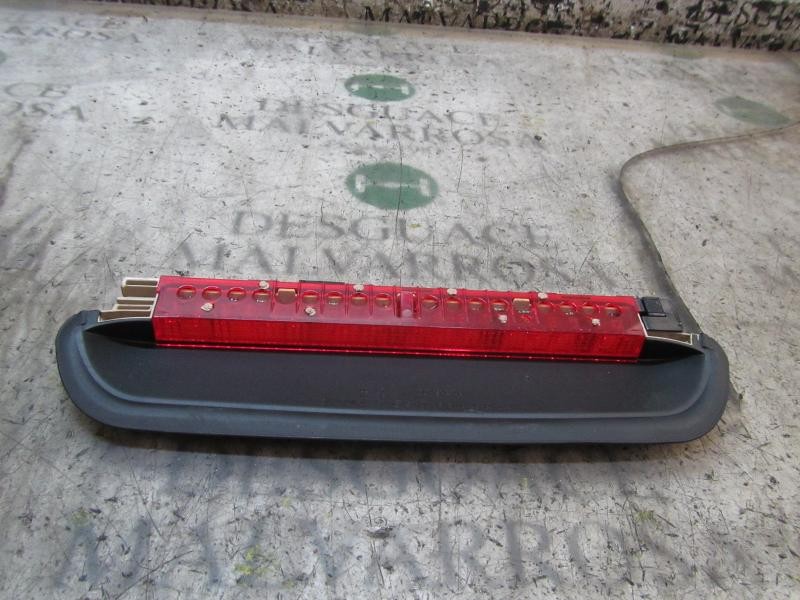 Recambio de piloto trasero central para bmw serie 3 berlina (e90) 320d referencia OEM IAM 63257145519  