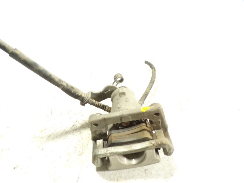 Recambio de pinza freno trasera derecha para kia cee´d 1.6 crdi cat referencia OEM IAM 58311A2A30  