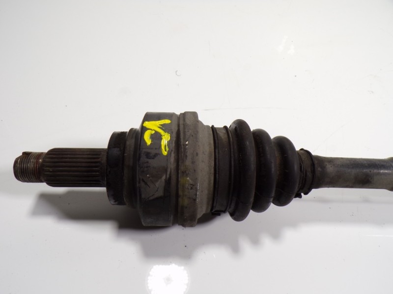 Recambio de transmision trasera izquierda para bmw serie 1 lim. (f20) 2.0 turbodiesel referencia OEM IAM 33208680347 7597681AI 