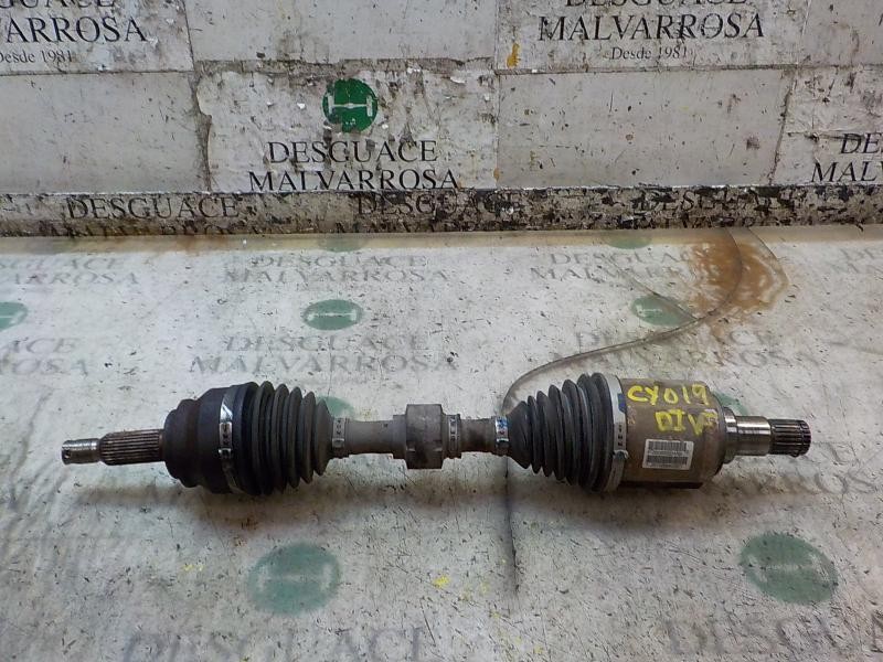 Recambio de transmision izquierda para dodge caliber 2.0 16v crd cat referencia OEM IAM 5085224AB  