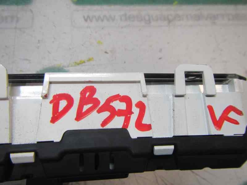 Recambio de pantalla multifuncion para ford fiesta (ccn) trend referencia OEM IAM   