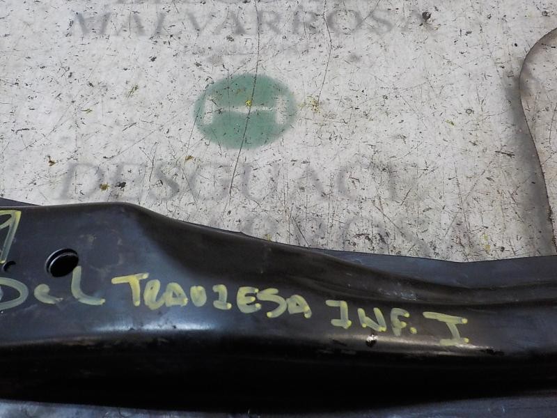 Recambio de travesaño inferior para dodge caliber 2.0 16v crd cat referencia OEM IAM 5105290AB  