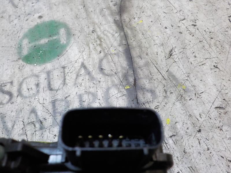 Recambio de cerradura puerta trasera derecha para kia soul 1.6 crdi cat referencia OEM IAM 814202K120  