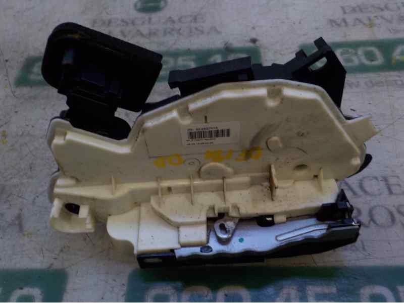 Recambio de cerradura puerta delantera derecha para skoda yeti elegance 4x4 referencia OEM IAM 5K2837016B 5E2837016 