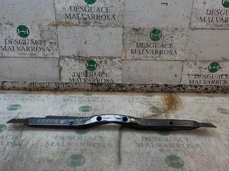 Recambio de travesaño superior para dodge caliber 2.0 16v crd cat referencia OEM IAM 5115986AE  