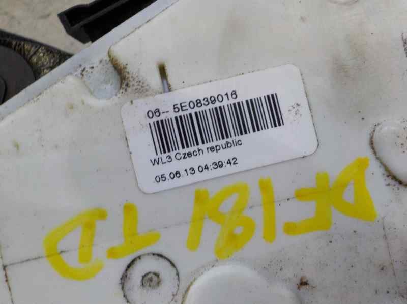 Recambio de cerradura puerta trasera derecha para skoda yeti elegance 4x4 referencia OEM IAM 5K4839016R 5E0839016 