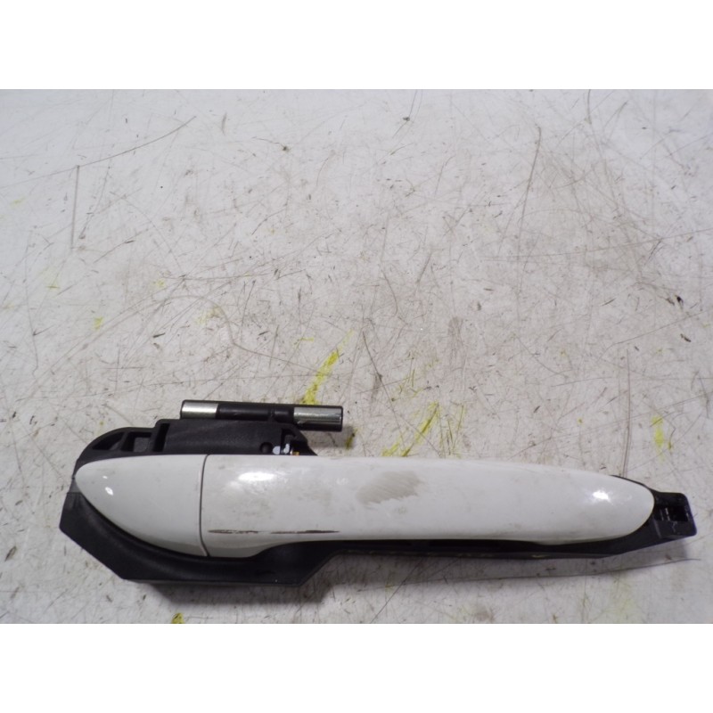 Recambio de maneta exterior delantera derecha para hyundai i10 1.2 cat referencia OEM IAM 82661B9011  