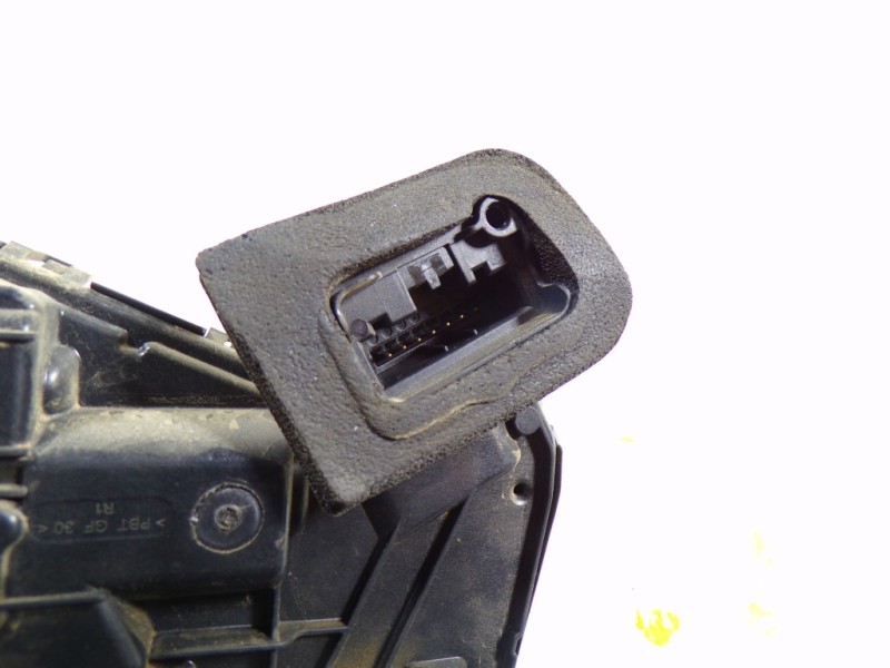 Recambio de cerradura puerta trasera derecha para volkswagen polo 1.0 tsi referencia OEM IAM 5TA839016E 5TA839016E 