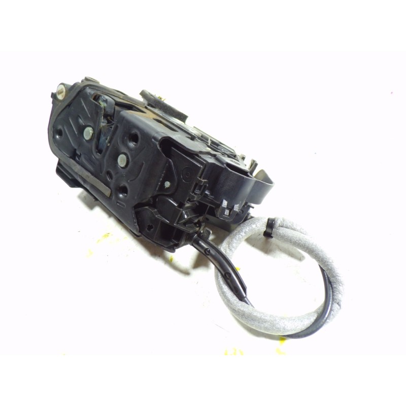 Recambio de cerradura puerta trasera izquierda para volkswagen polo 1.0 tsi referencia OEM IAM 5TA839015E 5TA839015E 