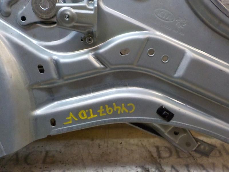 Recambio de elevalunas trasero derecho para kia soul 1.6 crdi cat referencia OEM IAM 834022K000  