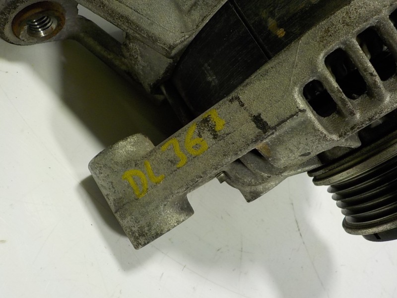 Recambio de alternador para opel corsa e 1.4 referencia OEM IAM 13585664 13585664B 